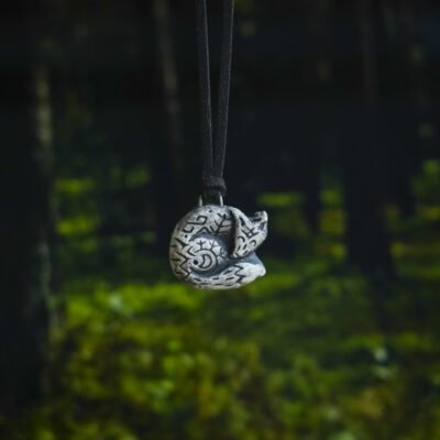 Mieganti laputė pilkoji