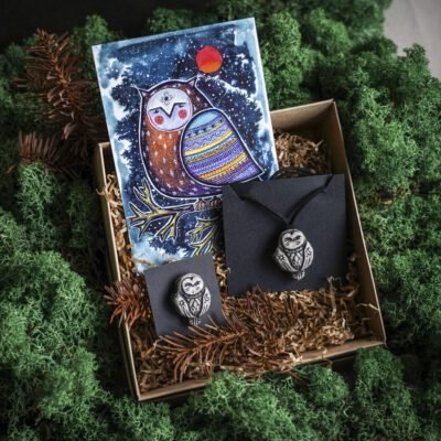 Mažosios pelėdos dovanų rinkinys (segė+kabutis+atvirukas)