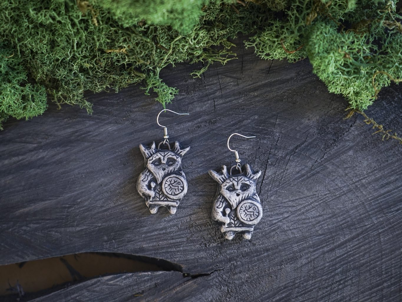 Reljefiniai auskarai Pilkieji šamanai - Image 4