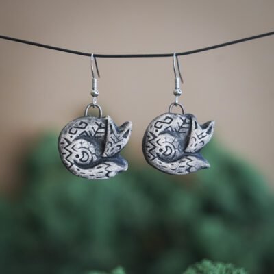 Reljefiniai auskarai Pilkosios lapės