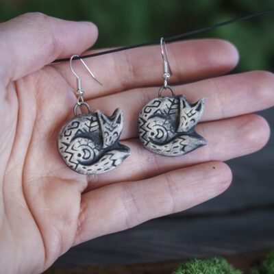 Reljefiniai auskarai Pilkosios lapės