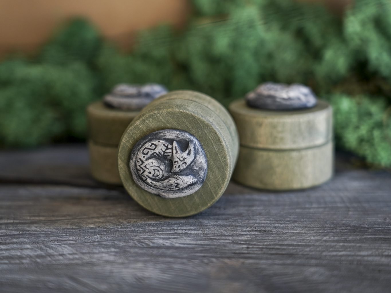 Žalia medinė deželė su Miegančia lape - Image 9